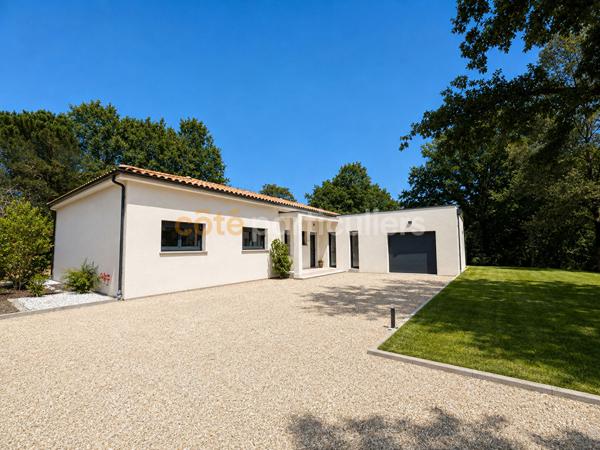 Vente
                Maison175 m² - 6 Pièces -
                    MONTAUBAN (82000)