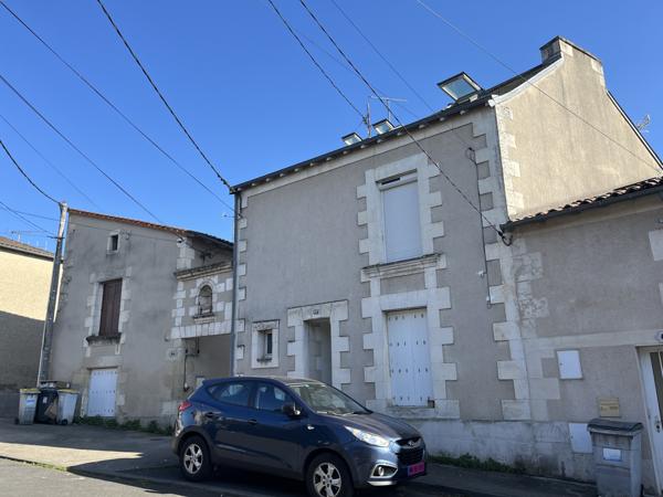 Poitiers (86000) TYPE 2 DE 28 M2 LOUE A POITIERS MONTBERNAGE