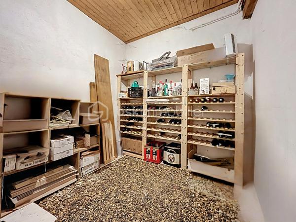 Exclusivité BSK IMMOBILIER – Montluel, Cordieux proche de toutes commodités et commerces

Laissez-vous séduire par ce magnifique corps de ferme entièrement réaménagé, offrant 300,14 m² habitables sur un terrain plat et arboré de 1892 m², sans vis-à-vis.
Alliant le charme de l’ancien au confort contemporain, cette propriété se distingue par ses volumes généreux, ses espaces ouverts et ses pièces baignées de lumière.

Au rez-de-chaussée :
Vous découvrirez une superbe pièce de vie d’environ 75 m² comprenant un hall d’entrée, un vaste salon/salle à manger ainsi qu’une cuisine équipée avec électroménager de qualité.
Une belle chambre, une salle d'eau et un wc séparé.
Une buanderie et un cellier complètent cet espace fonctionnel.
Vous trouverez également une grande salle de jeux avec rangements, pouvant aisément faire office de chambre selon vos besoins.
De nombreux rangements sont présents à ce niveau.

À l’étage :
L’espace nuit se compose de cinq belles chambres aux surfaces confortables :
23,26 m² – 19,96 m² – 15,03 m² – 14,77 m² et 15,72 m². Vous disposerez également de deux salles de bains et de deux WC .
Les chambres sont équipées de dressings, offrant un confort optimal.

Ce corps de ferme offre de multiples possibilités : grande famille, résidence secondaire, projet de chambres d’hôtes ou activité indépendante.
Les espaces ont été pensés pour le confort au quotidien et chaque pièce bénéficie d’une belle luminosité grâce aux nombreuses ouvertures.

À l’extérieur : 
Le cadre est tout aussi agréable et propose des prestations de qualité :
Un appentis de plus de 20 m², idéal pour partager des repas conviviaux en extérieur
Un spacieux garage avec carport accolé
Un atelier de bricolage
Un authentique four abrité de 11 m², parfait pour les amateurs de cuisine traditionnelle
Un terrain plat, arboré et sans vis-à-vis
Un véritable espace extérieur propice aux repas en famille et aux moments de détente.

Un bien rare, offrant espace et qualité de vie dans un environnement privilégié.
N’hésitez pas à me contacter pour plus d’informations ou pour organiser une visite !