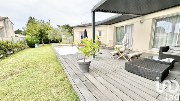 Maison 5 pièces de 127 m² à Castelnau-de-Médoc (33480)