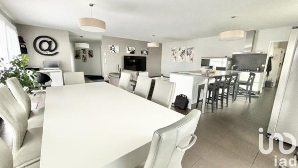 Maison 5 pièces de 127 m² à Castelnau-de-Médoc (33480)