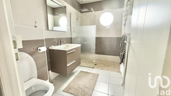 Maison 5 pièces de 127 m² à Castelnau-de-Médoc (33480)