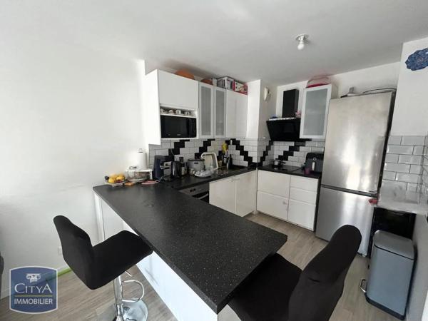 Appartement à louer 4 pièces 76.28m² Corbeil-Essonnes (91100)