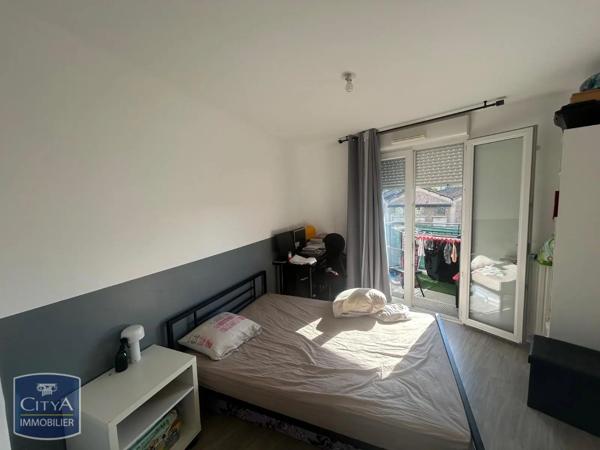 Appartement à louer 4 pièces 76.28m² Corbeil-Essonnes (91100)