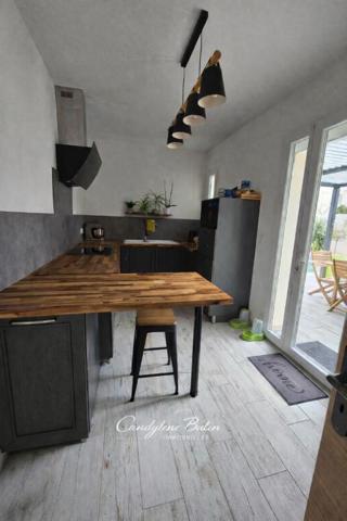 Maison T5 de plain-pied aux prestations soignées/piscine/garage