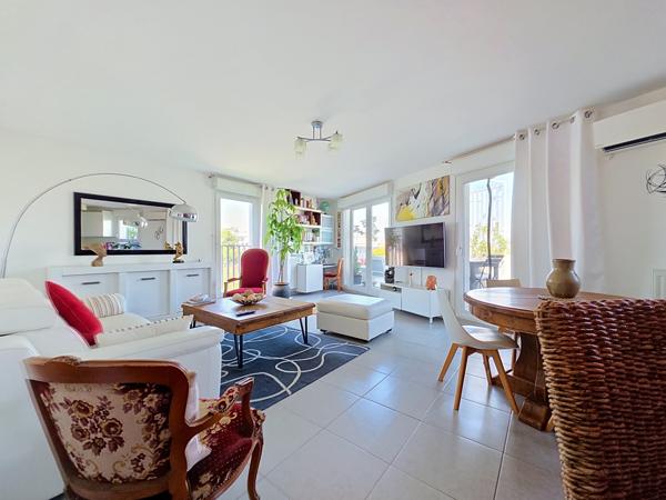 Appartement
         3 pièces
        - 88 m² 309 990 € *