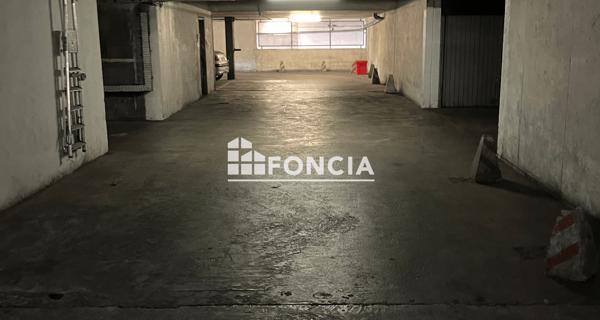 À vendre Parking 170 m² - Nice 06000