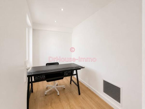 Bureau à vendre 3 pièces de 69 m²