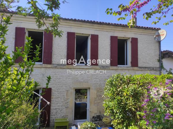 Maison à SAINT-JEAN-D'ANGELY, 17400 - 7 pièces 170m²