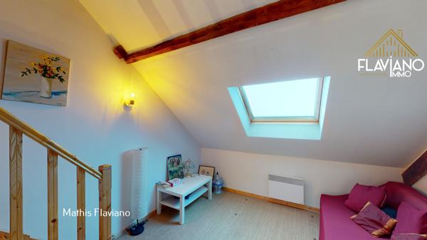 APPARTEMENT -JARDIN - PARKING - PROCHE CENTRE-VILLE 151,09 m2 Barcelonnette (04400)