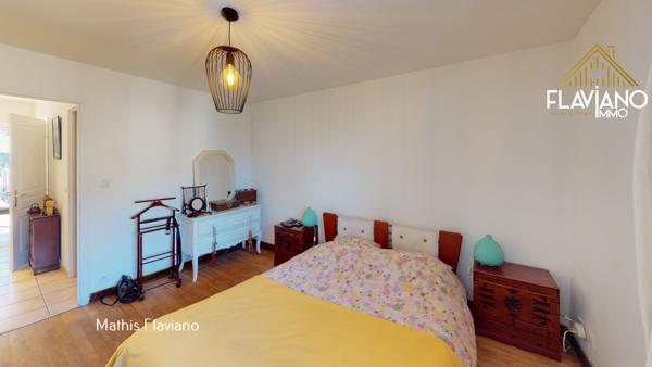 APPARTEMENT -JARDIN - PARKING - PROCHE CENTRE-VILLE 151,09 m2 Barcelonnette (04400)