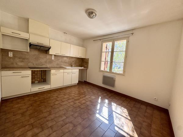 Maison de village avec jardin et garage - Manosque - Réf. 505-A