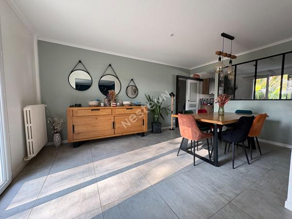 Maison familiale de plain-pied - 4 chambres - jardin - garage - cave