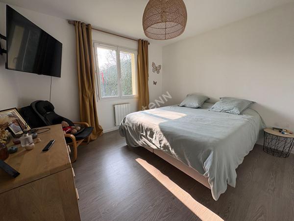 Maison familiale de plain-pied - 4 chambres - jardin - garage - cave