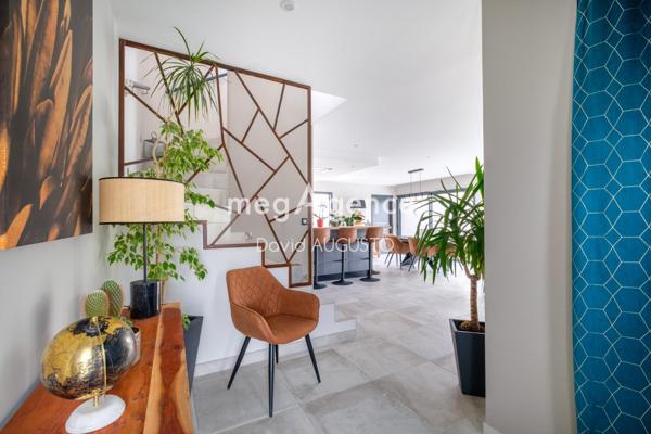 Maison à LENTILLY, 69210 - 6 pièces 193m²