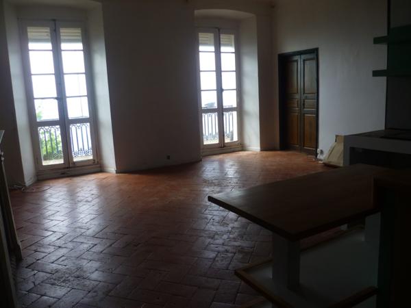 À vendre - Maison ancienne, 14 pièces située à Canari (20217)