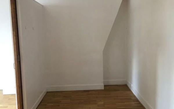 Appartement à louer    2 pièces •  Paris 11