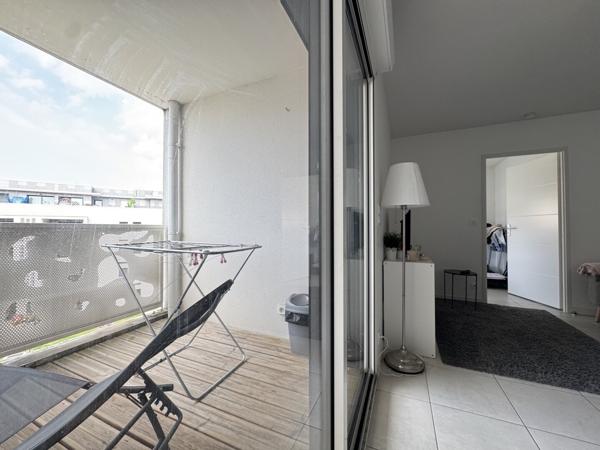 Lormont proche Bordeaux Superbe appartement récent, 39 m² normes PMR