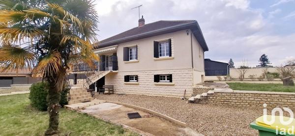 Maison 7 pièces de 170 m² à Naintré (86530)