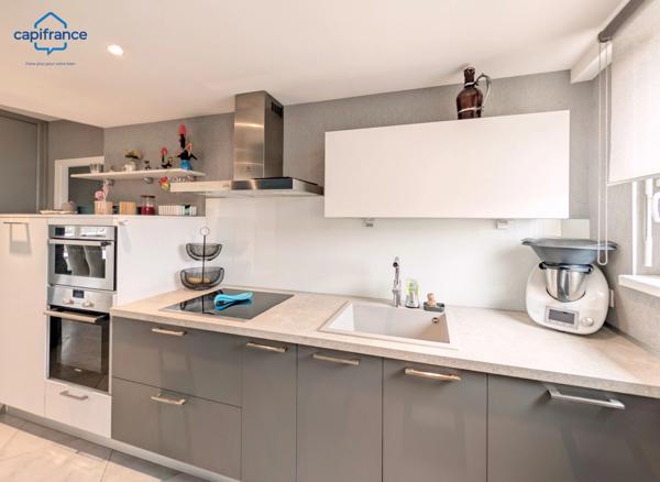 Appartement à vendre 4 pièces SAINT LOUIS (68) a proximité de la frontière - Appartement traversant de 94 m2 avec cave et balcon