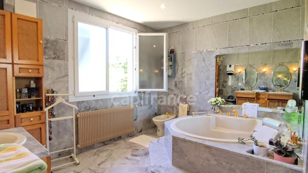 GEAUNE - Une maison de famille entre charme, lumière et art de vivre
