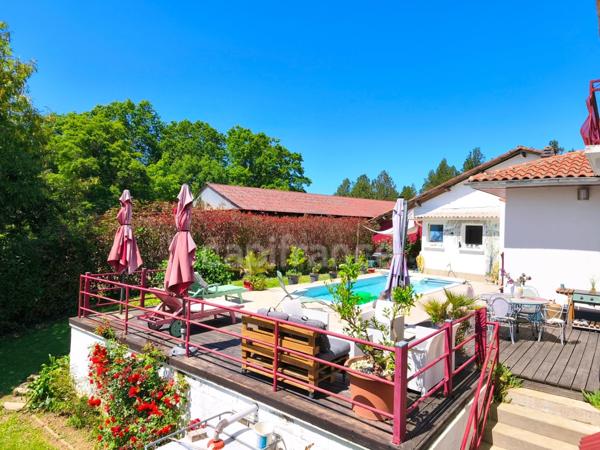 GEAUNE - Une maison de famille entre charme, lumière et art de vivre
