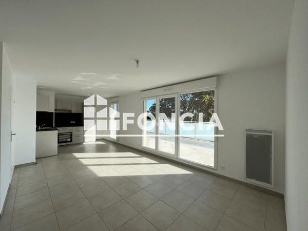 Location Appartement 4 pièces 81.3 m² - 614 CHEMIN DU PONT DES ILES Nimes 30000