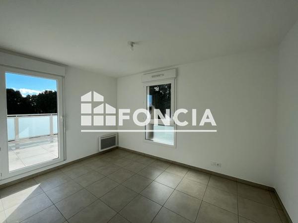 Location Appartement 4 pièces 81.3 m² - 614 CHEMIN DU PONT DES ILES Nimes 30000