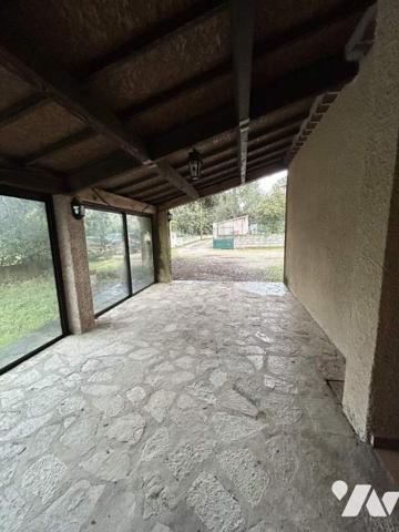 Maison de 140 m² sur 1096 m² terrain clos