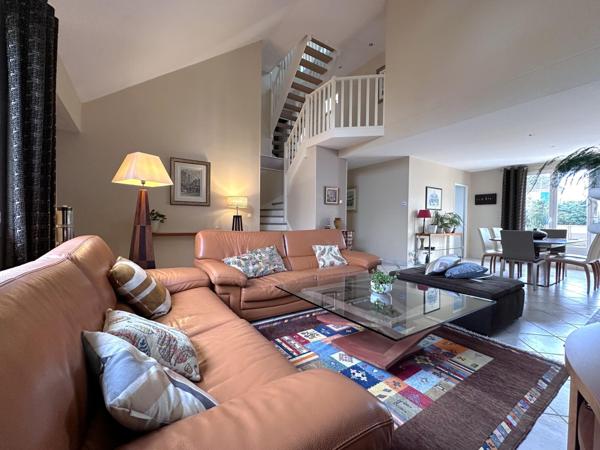 Espace et confort pour famille et télétravail