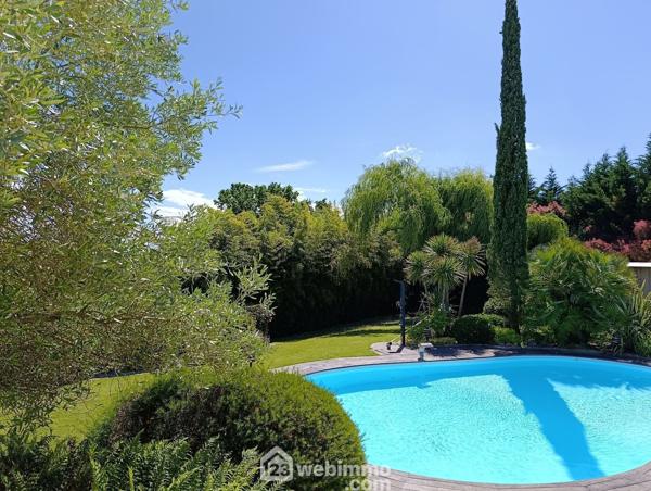 Maison bourgeoise 250 m² à Beyries 40700