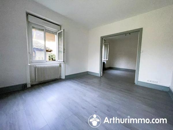 Vente Immeuble 10 pièces 204 m2 à Seloncourt