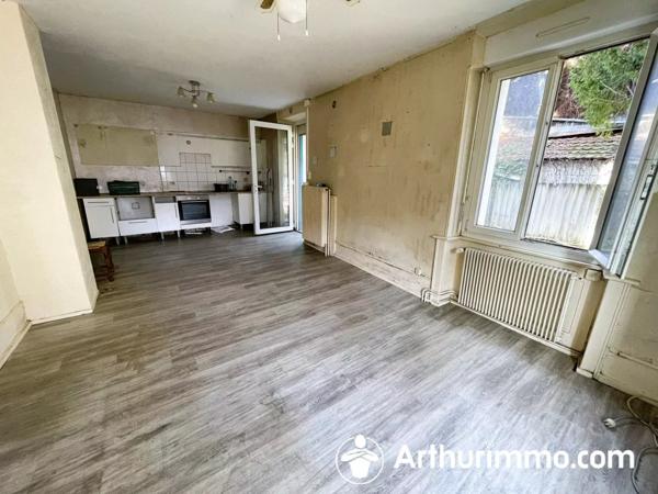 Vente Immeuble 10 pièces 204 m2 à Seloncourt