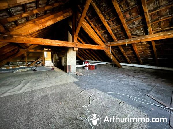 Vente Immeuble 10 pièces 204 m2 à Seloncourt