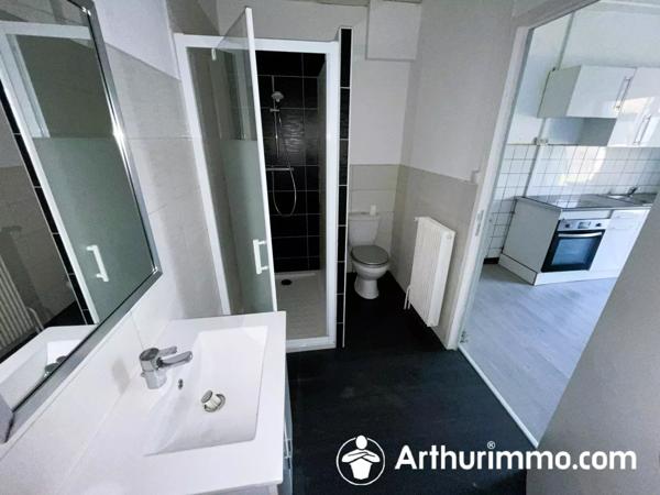 Vente Immeuble 10 pièces 204 m2 à Seloncourt