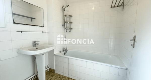 Location Maison 7 pièces 111.35 m² - Villars 42390