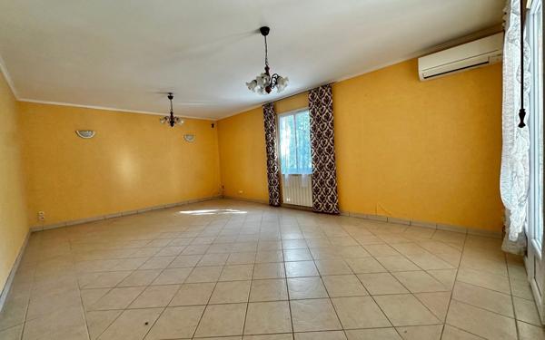 Maison à vendre    4 pièces •  Vauvert