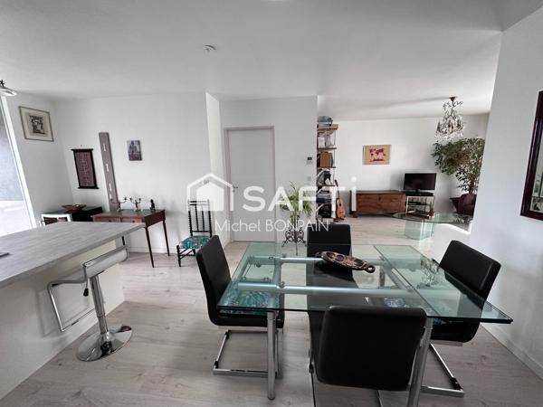 Maison de plain-pied de 2019 de 96 m² au calme avec 3 chambres, dressing et garage