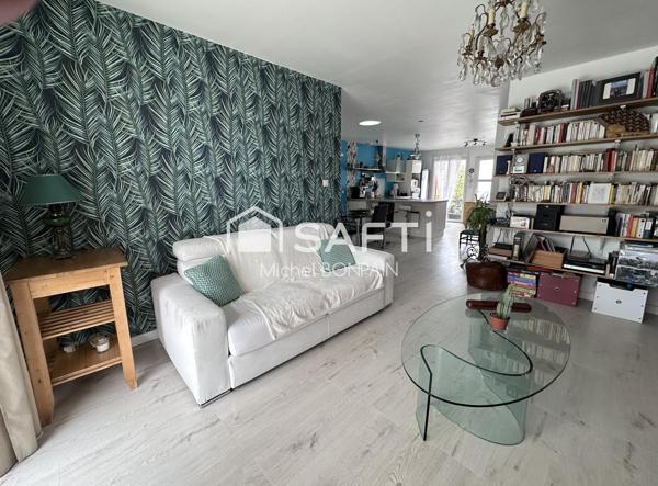 Maison de plain-pied de 2019 de 96 m² au calme avec 3 chambres, dressing et garage