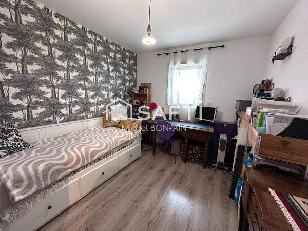 Maison de plain-pied de 2019 de 96 m² au calme avec 3 chambres, dressing et garage