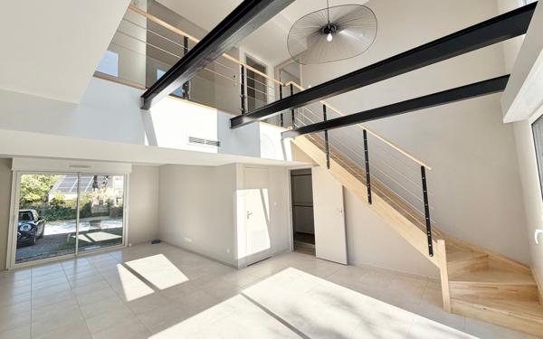 Maison à vendre    5 pièces •  La Chapelle-des-Marais