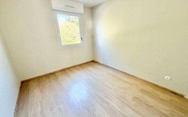 Maison à vendre    5 pièces •  La Chapelle-des-Marais