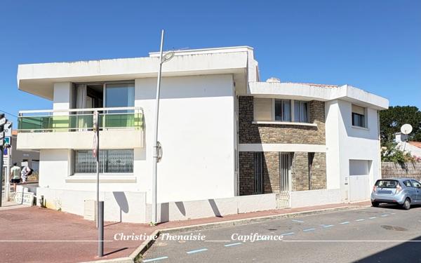 Maison à vendre 8 pièces VUE MER et PORT, Garage, à 5OO m. de la plage de Boisvinet SAINT GILLES CROIX DE VIE (85)