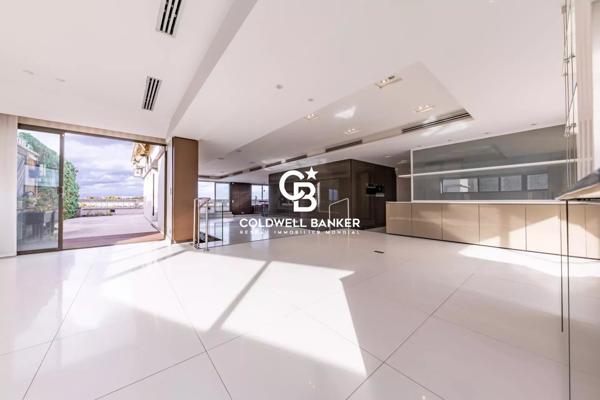 Appartement 10 pièces à vendre Paris 16ème - 75016 / Réf: 21877-VD