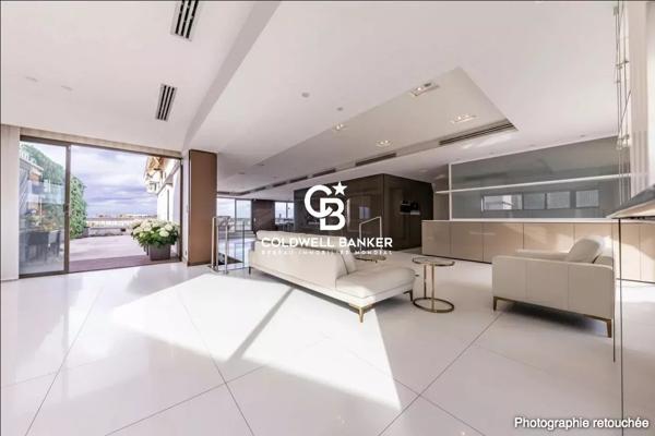 Appartement 10 pièces à vendre Paris 16ème - 75016 / Réf: 21877-VD