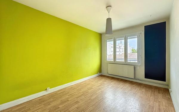Appartement à vendre    4 pièces •  La Rochelle