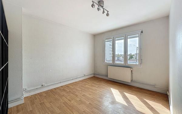 Appartement à vendre    4 pièces •  La Rochelle