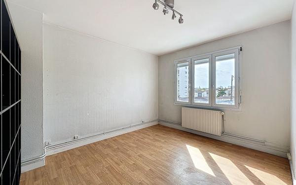 Appartement à vendre    4 pièces •  La Rochelle