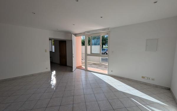 Appartement à louer    2 pièces •  Cabrières