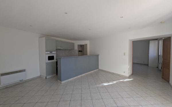Appartement à louer    2 pièces •  Cabrières